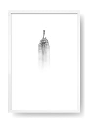 L'Empire State Building immerso nella nebbia