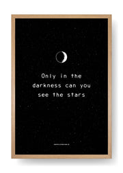 Solo nell'oscurità si possono vedere le stelle