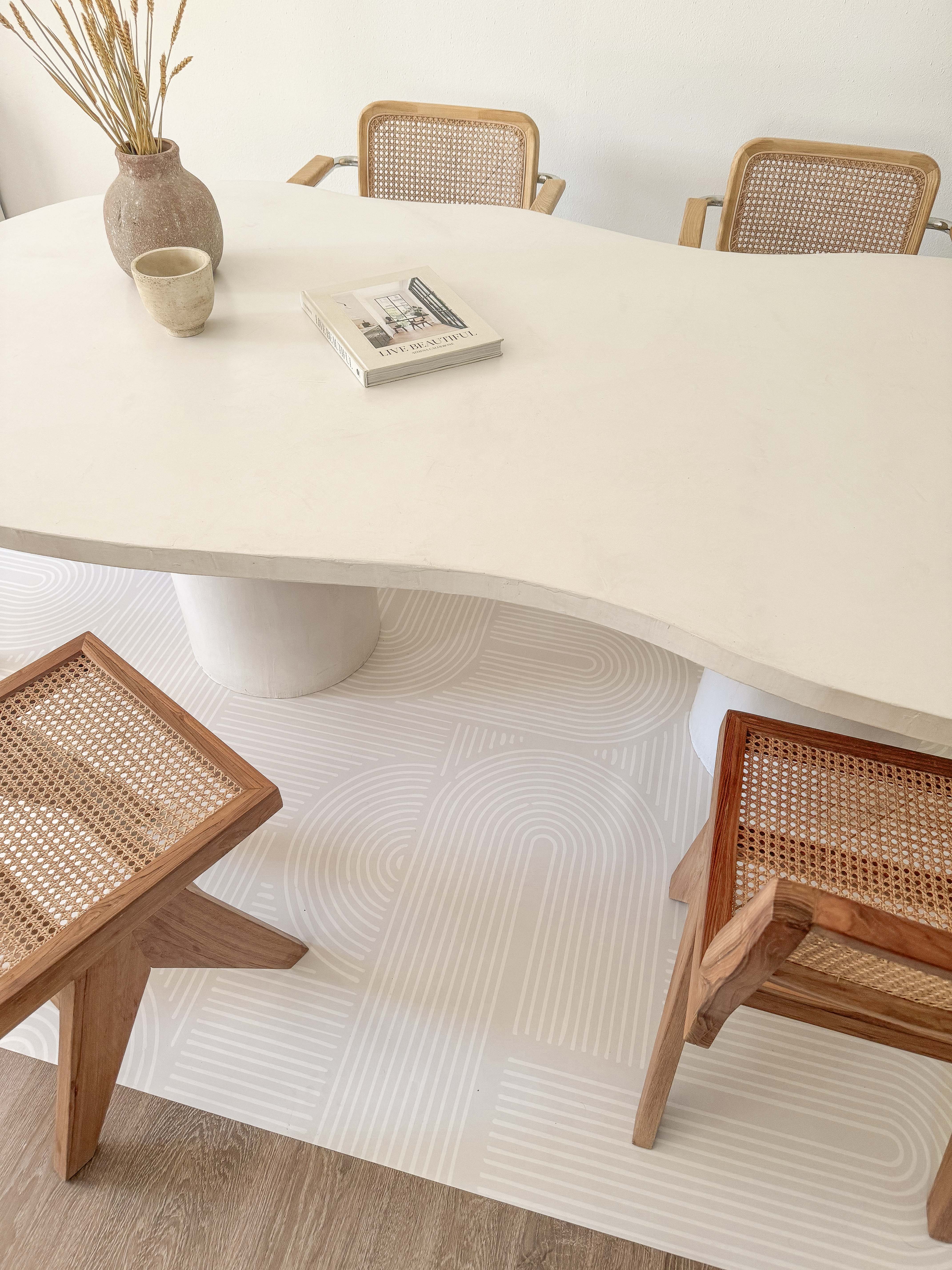 Mesa Selena en micro-cemento, color blanco roto